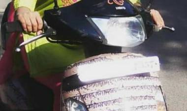 मोडी लिपीचे जतन करणारी 'मोडी गर्ल'