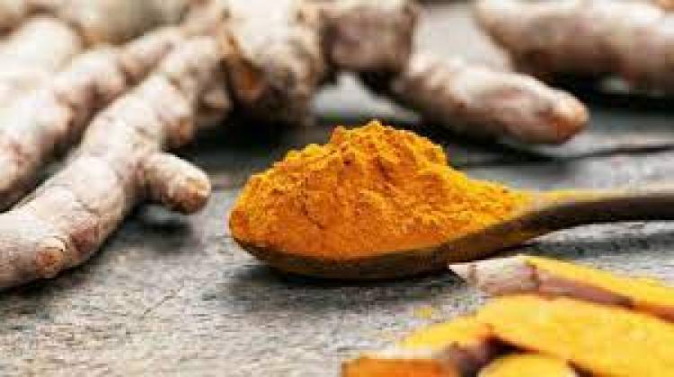 रोगप्रतिकारक शक्ती वाढवण्यासाठी या काढ्याचे सेवन करा