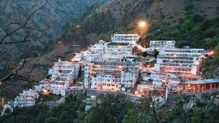 वैष्णोदेवी मंदिरात चेंगराचेंगरीमुळे १२ जणांचा मृत्यू