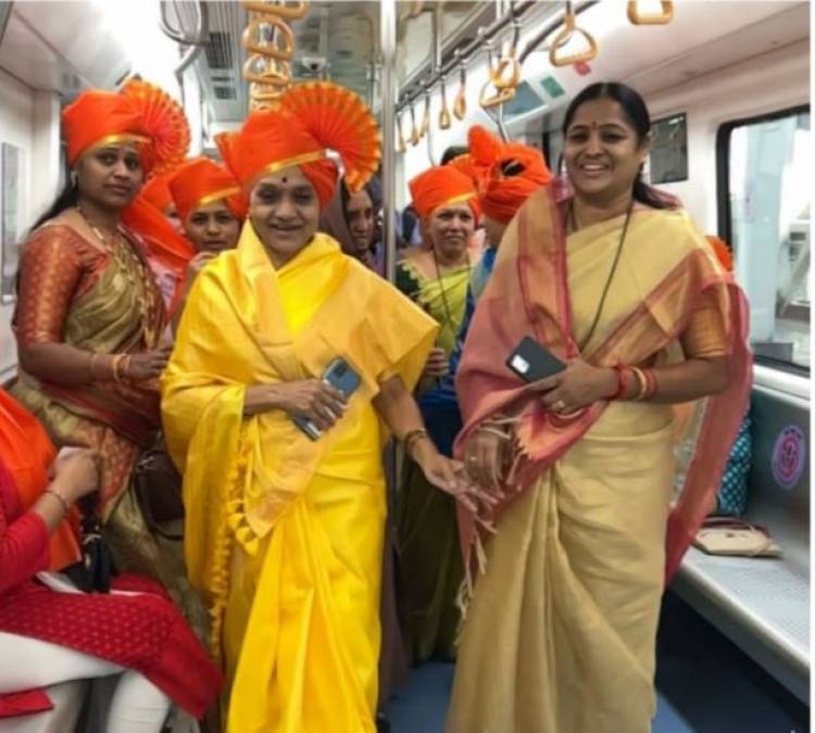 जागतिक महिला दिनानिमित्त महापौरांनी महिलांना दिल्या खास पद्धतीने शुभेच्छा  