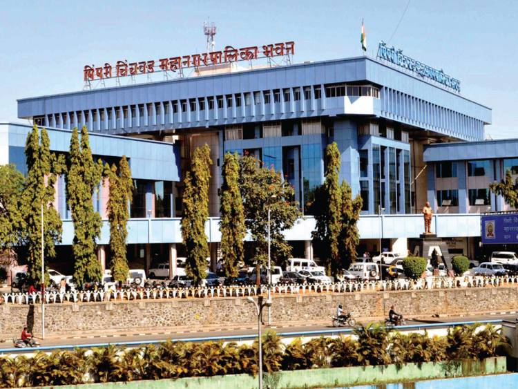 सफाई कामगाराचा मृतदेह ठेवला महापालिकेच्या गेटवर