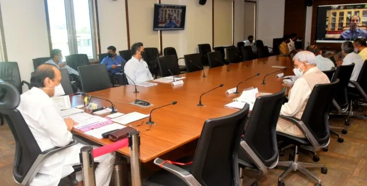 मुख्यमंत्री उद्धव ठाकरे यांच्या अध्यक्षतेखाली पीएमआरडीएची बैठक संपन्न