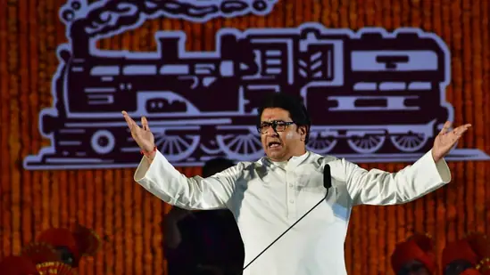 राज ठाकरे यांची महाविकास आघाडीवर सडकून टीका