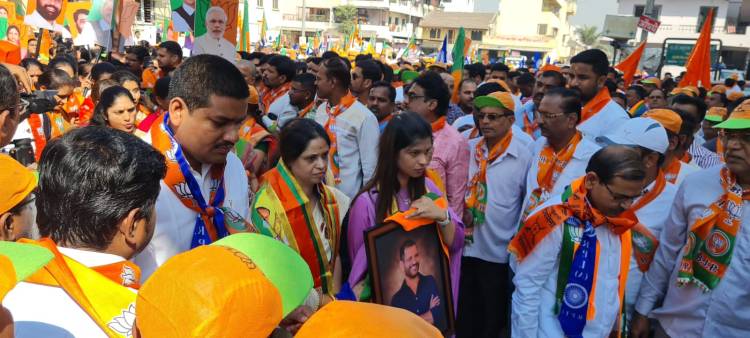 “दुःख उराशी बाळगून आम्ही पोटनिवडणूक लढवत आहोत